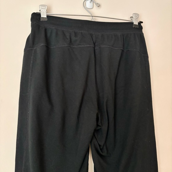 AEO lightweight jogger pants in black color - Picture 8 of 10
